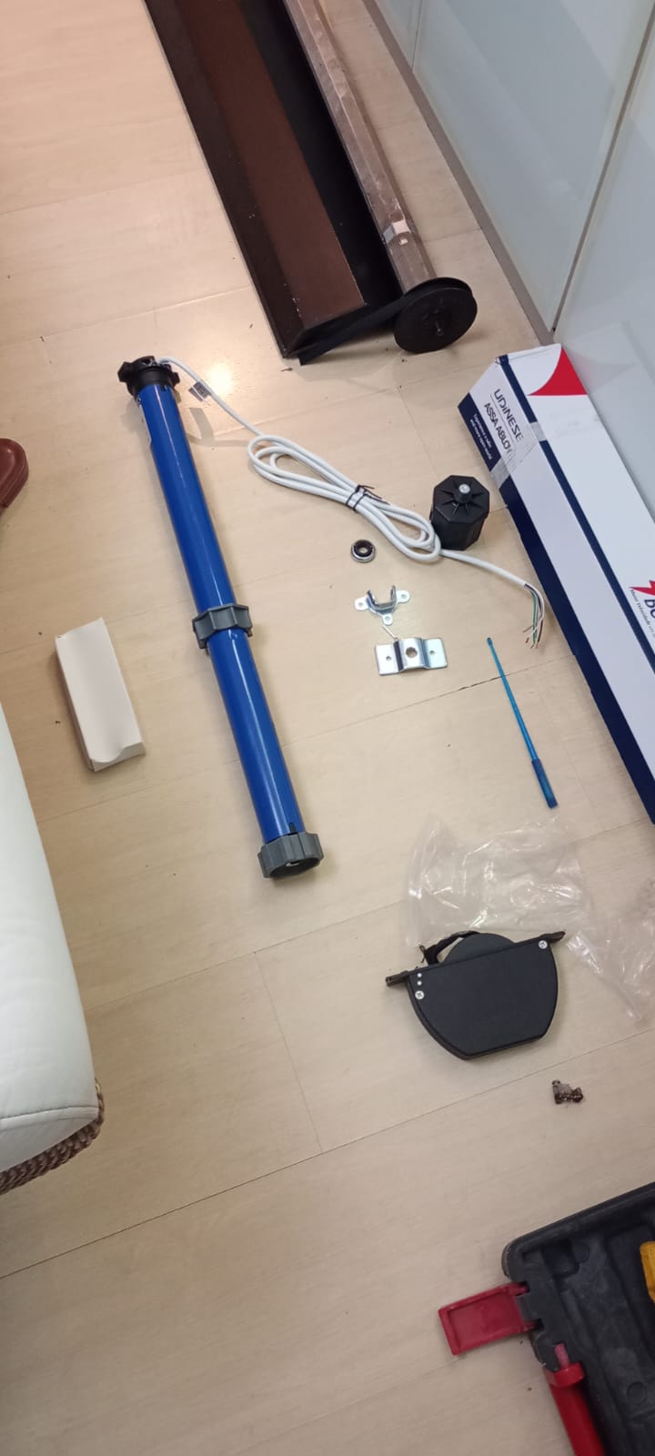 Persiana motorizada com iluminação